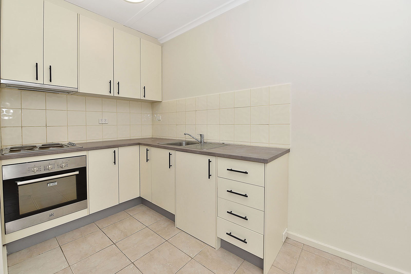 9/120 Primrose Street, Essendon, VIC 3040, Essendon - Thumbnail 3