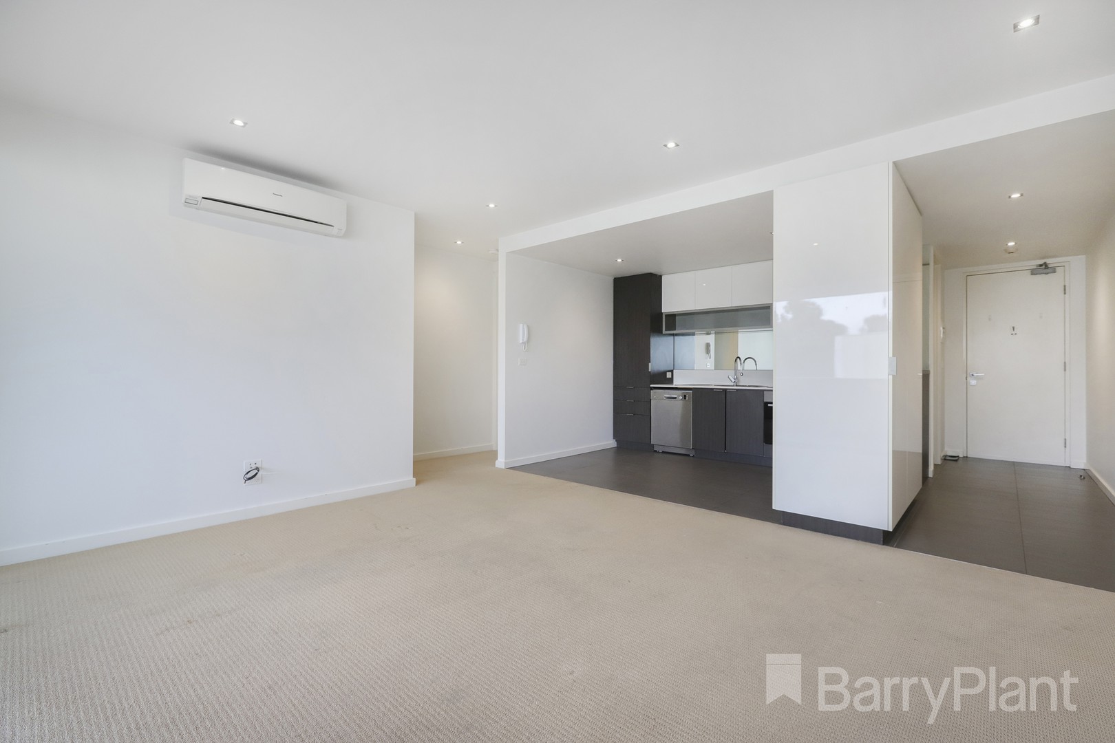 9/15 Eucalyptus Drive, Maidstone, VIC 3012 - Thumbnail 2 - 09/05/2022