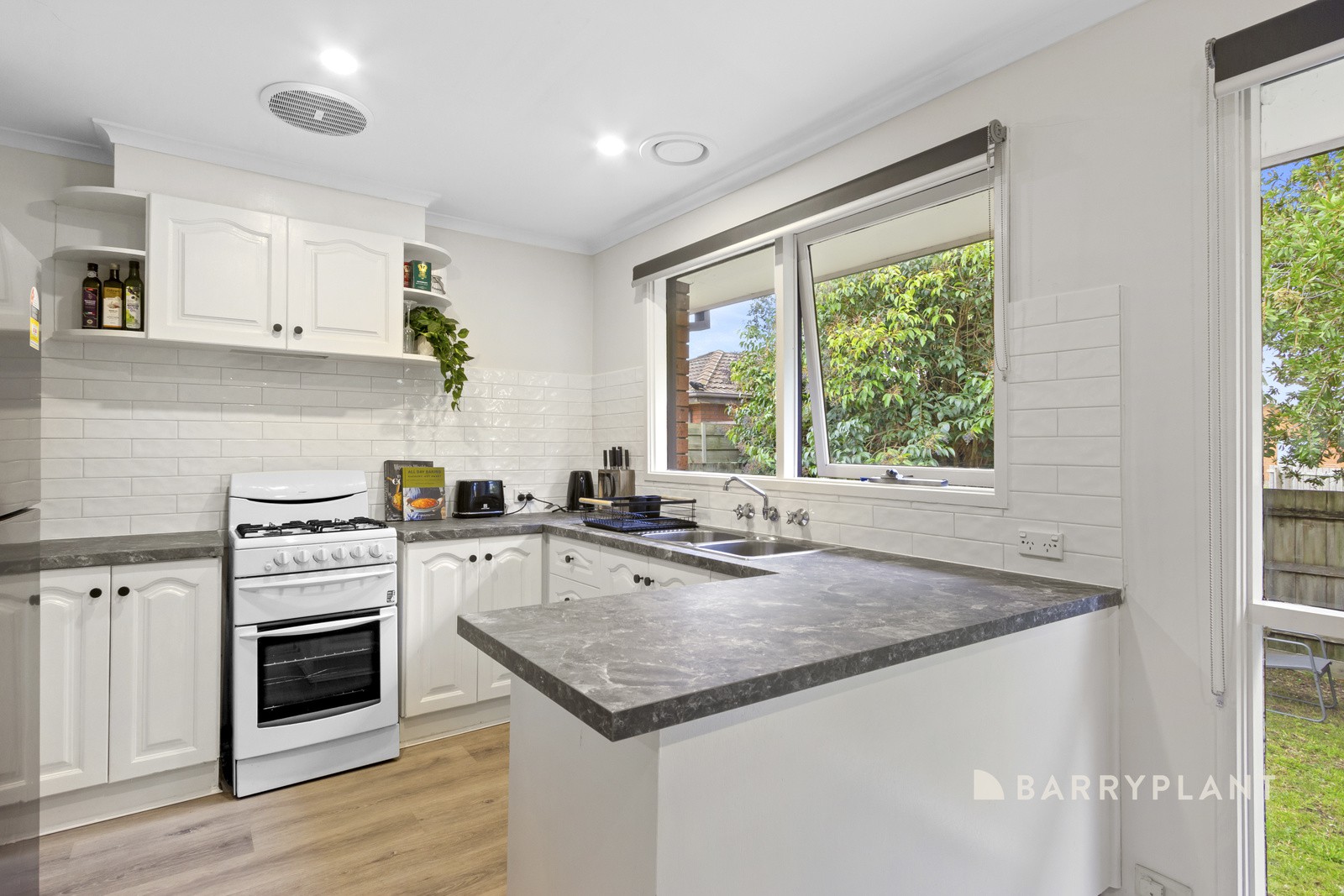 9/22 Neilson Street, Bayswater, VIC 3153, Bayswater - Thumbnail 4
