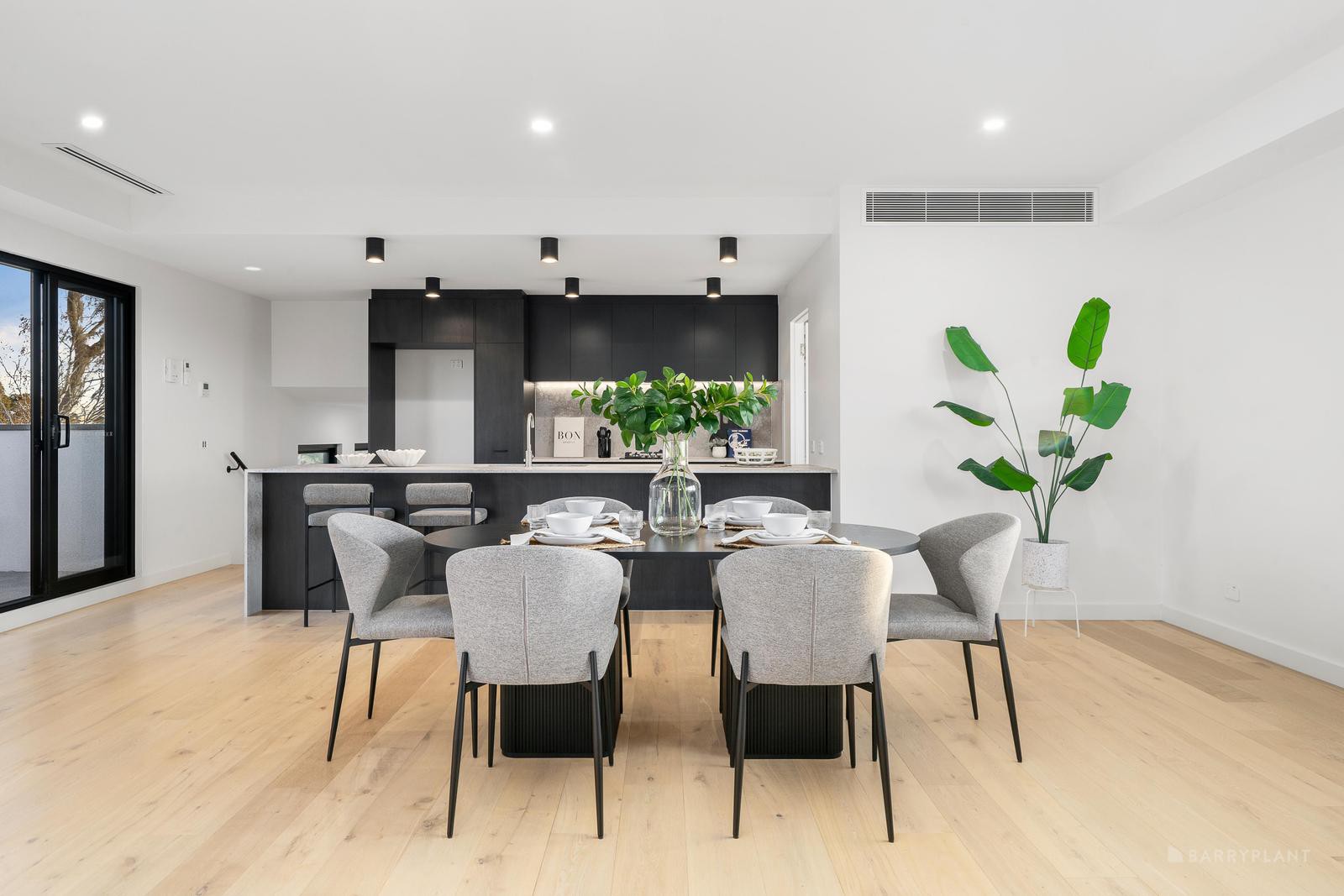 9/23 Carawatha Road, Doncaster, VIC 3108 - Thumbnail 2 - 21/11/2024