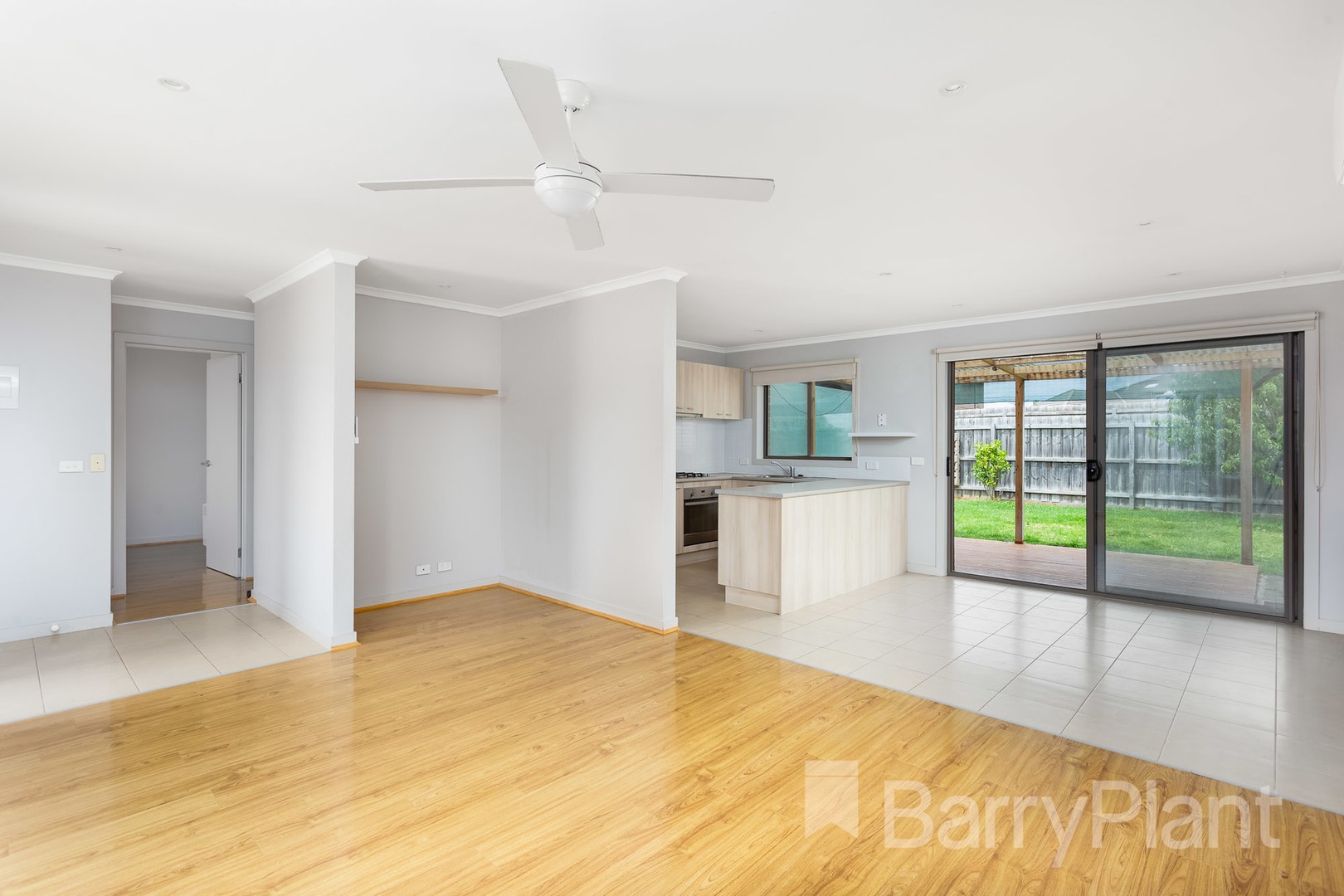 9/3 Campaspe Way, Point Cook, VIC 3030, Point Cook - Thumbnail 3