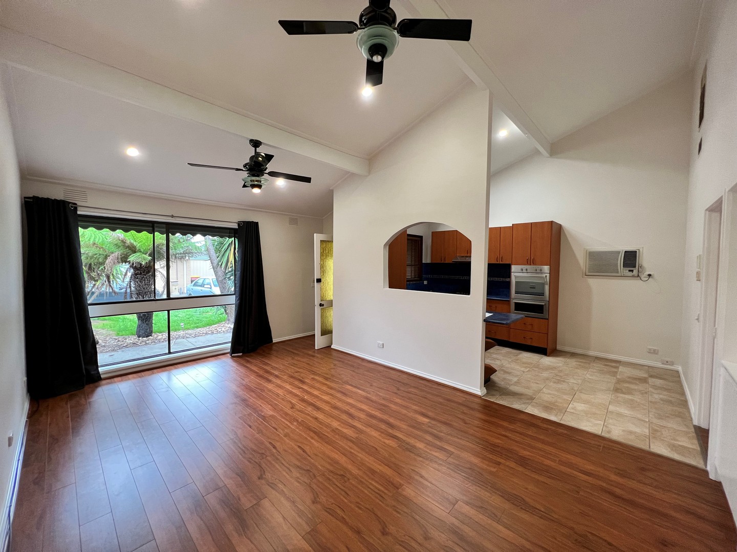 9/310 Warrigal Road, Cheltenham, VIC 3192, Cheltenham - Thumbnail 2