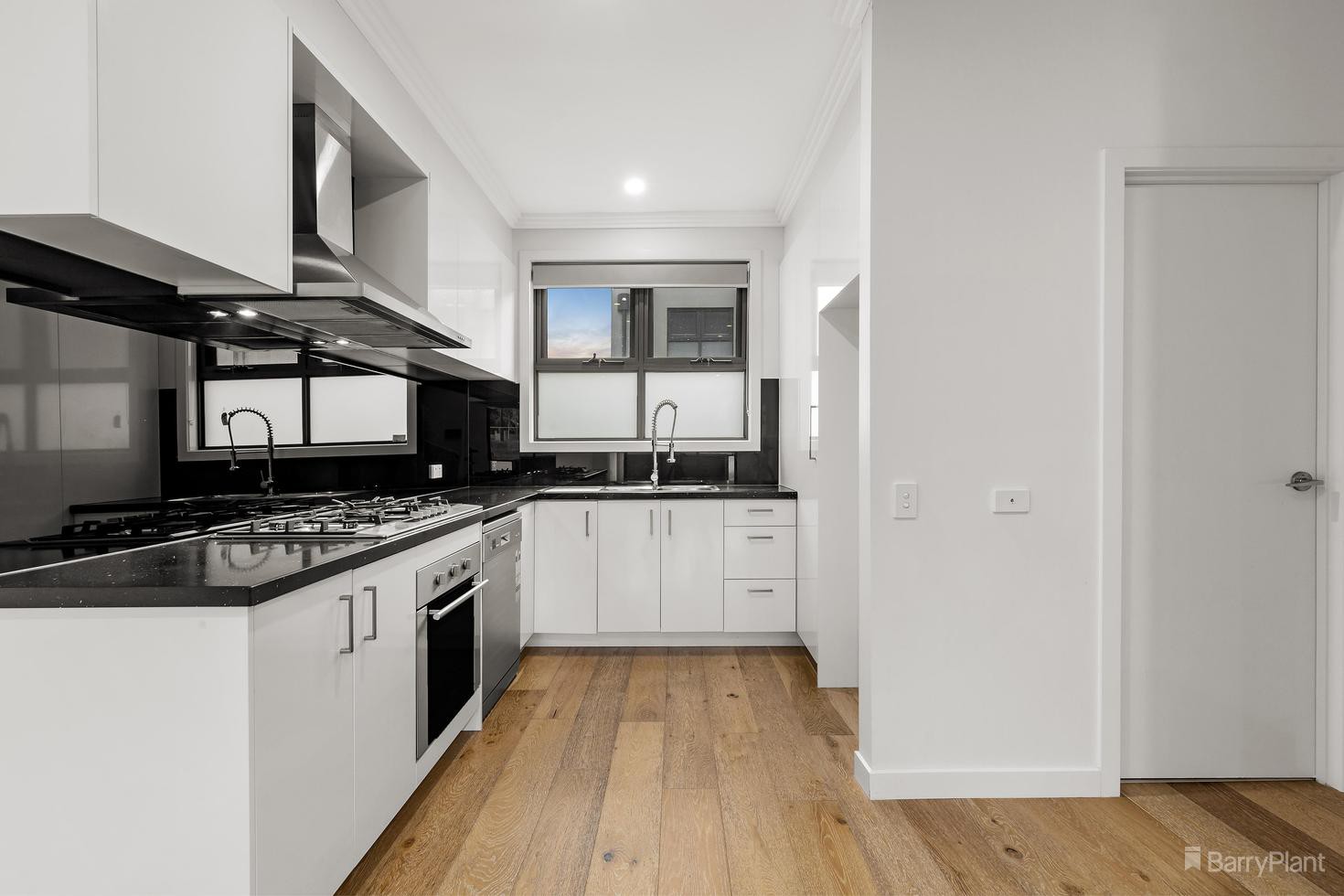 9/450 Doncaster  Road, Doncaster, VIC 3108, Doncaster - Thumbnail 4