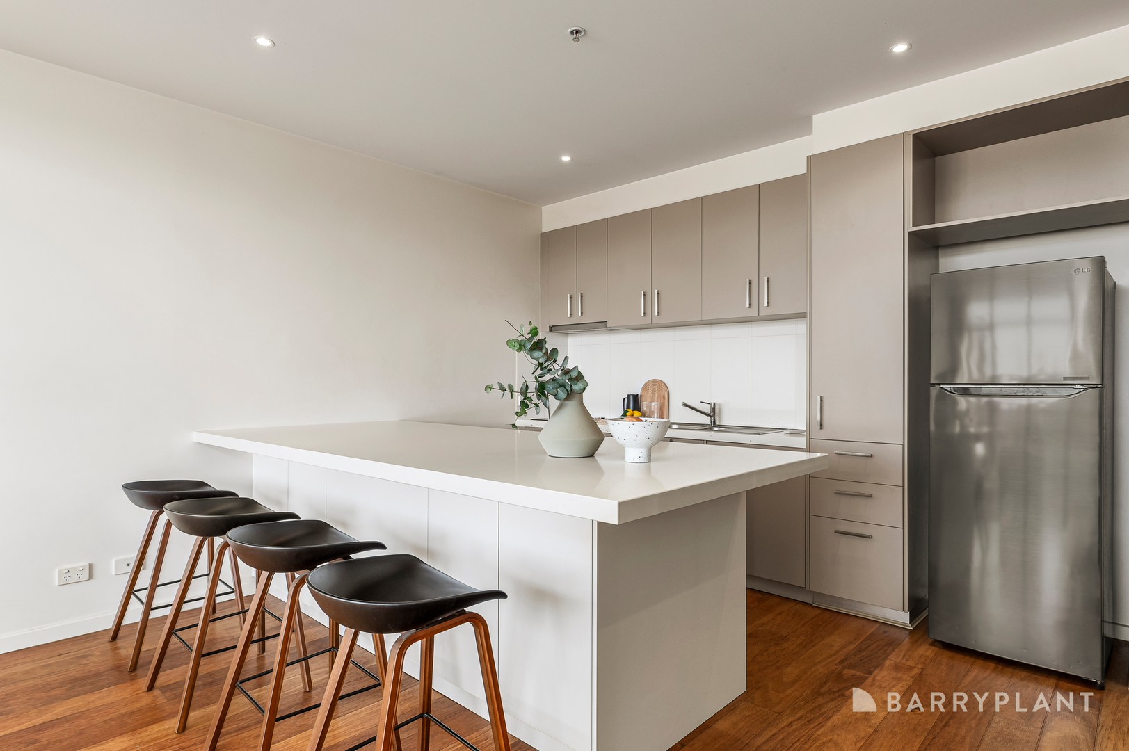 9/541 Main Street, Mordialloc, VIC 3195 - Thumbnail 2 - 07/07/2025