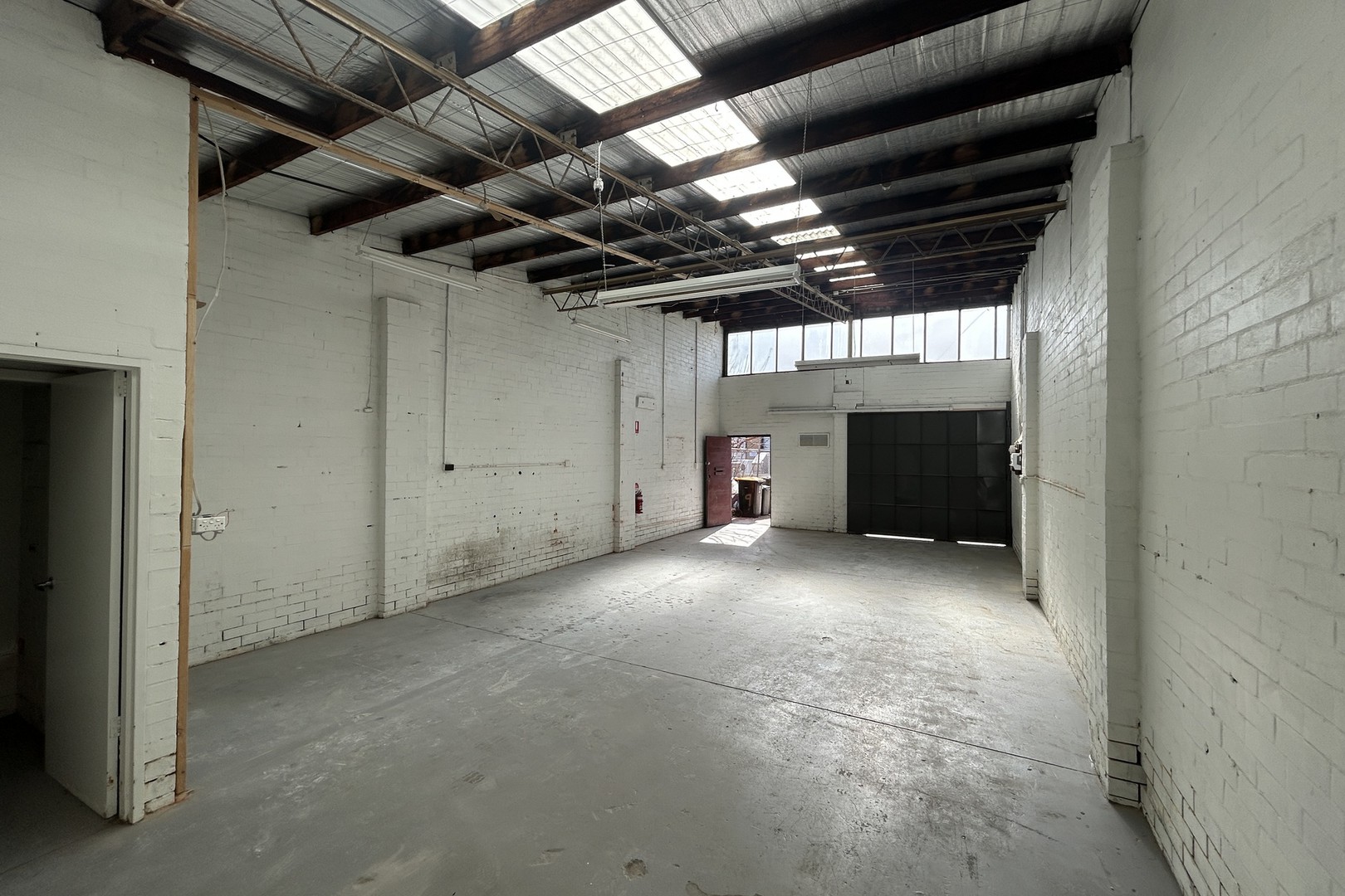 9/6-8 Henley Court, Moorabbin, VIC 3189 - Thumbnail 1 - 20/10/2025