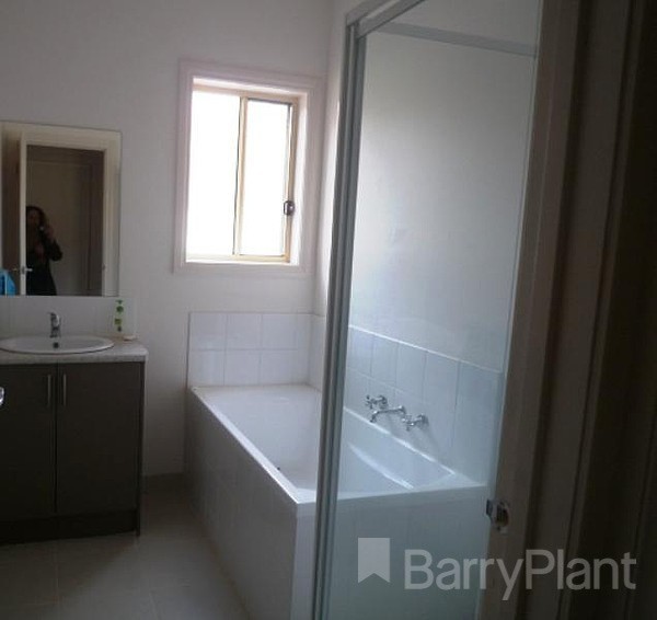 9/6 Thompson Street, Brown Hill, VIC 3350, Brown Hill - Thumbnail 3