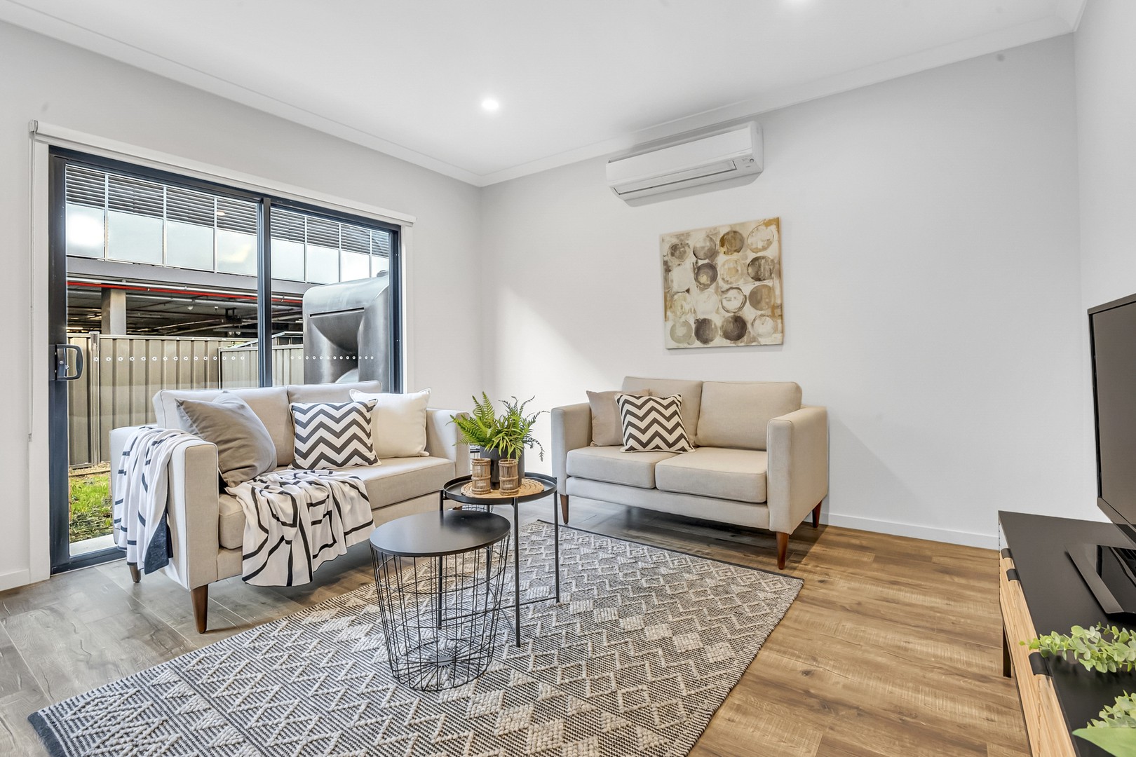 9/8-10 Fortitude Drive, Craigieburn, VIC 3064, Craigieburn - Thumbnail 2