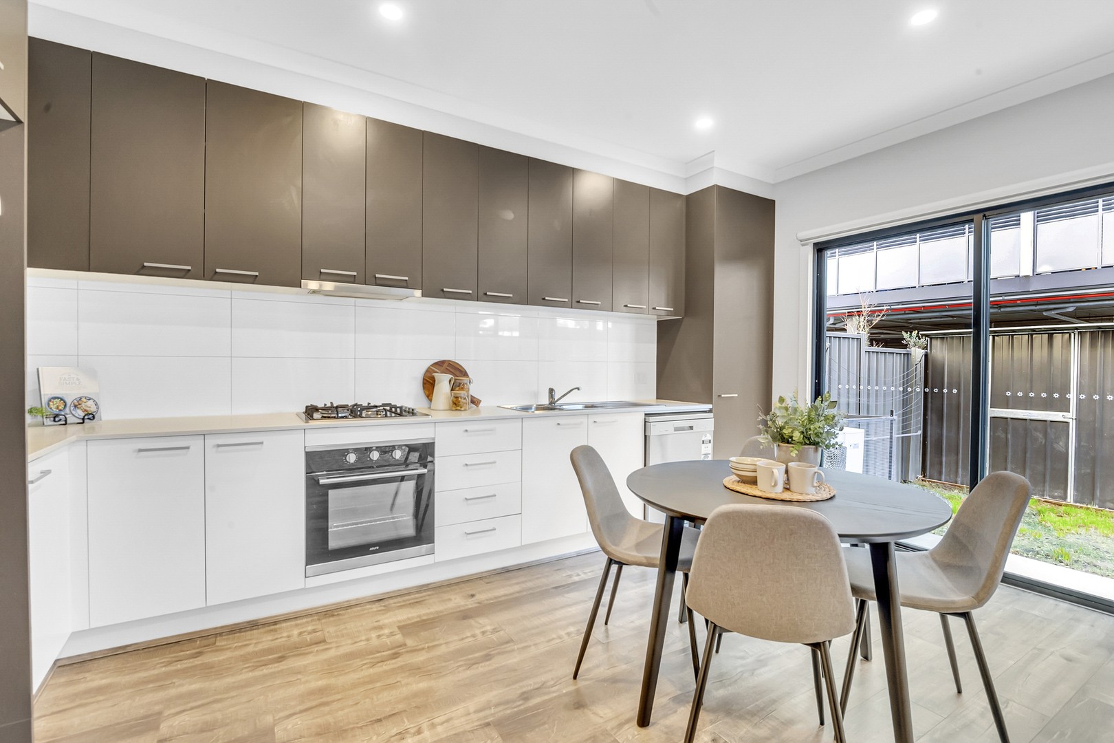9/8-10 Fortitude Drive, Craigieburn, VIC 3064, Craigieburn - Thumbnail 3