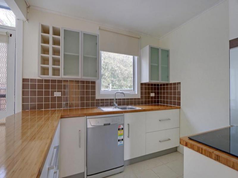 9/8-12 Landale Avenue, Croydon, VIC 3136, Croydon - Thumbnail 2