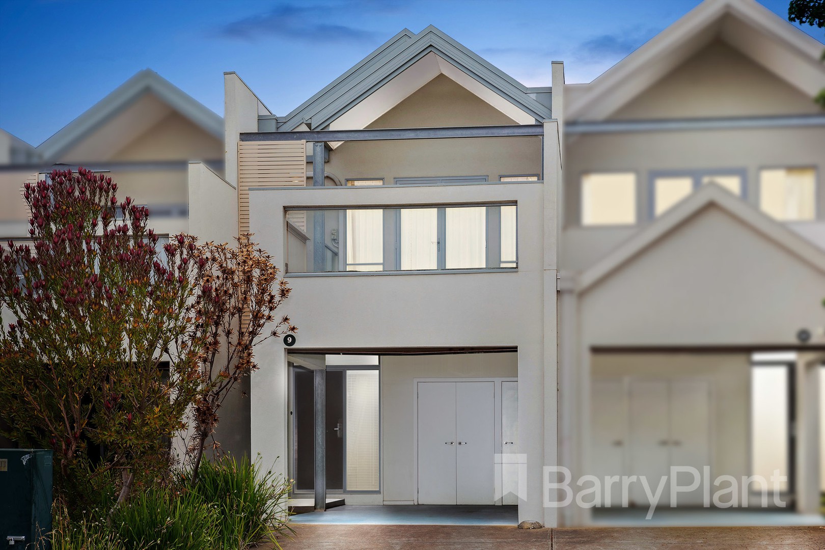 9/9 Greg Norman Drive, Sanctuary Lakes, VIC 3030