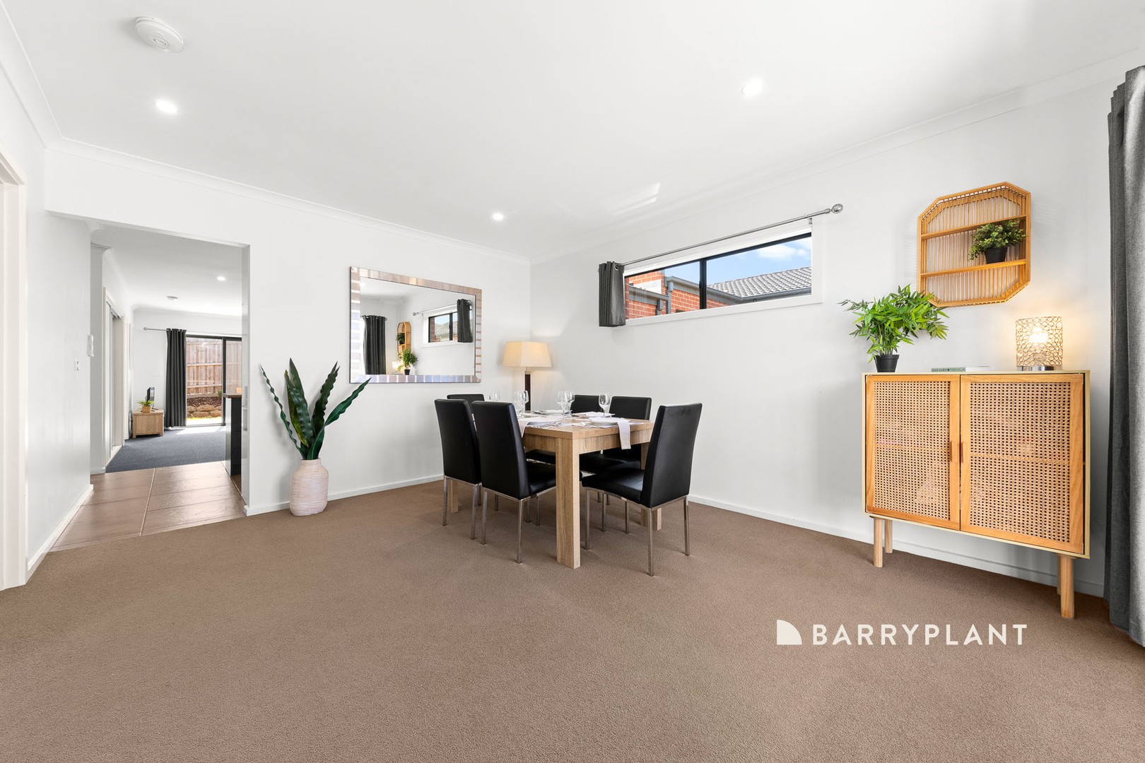 9/98 Ahern Road, Pakenham, VIC 3810 - Thumbnail 2 - 08/03/2024