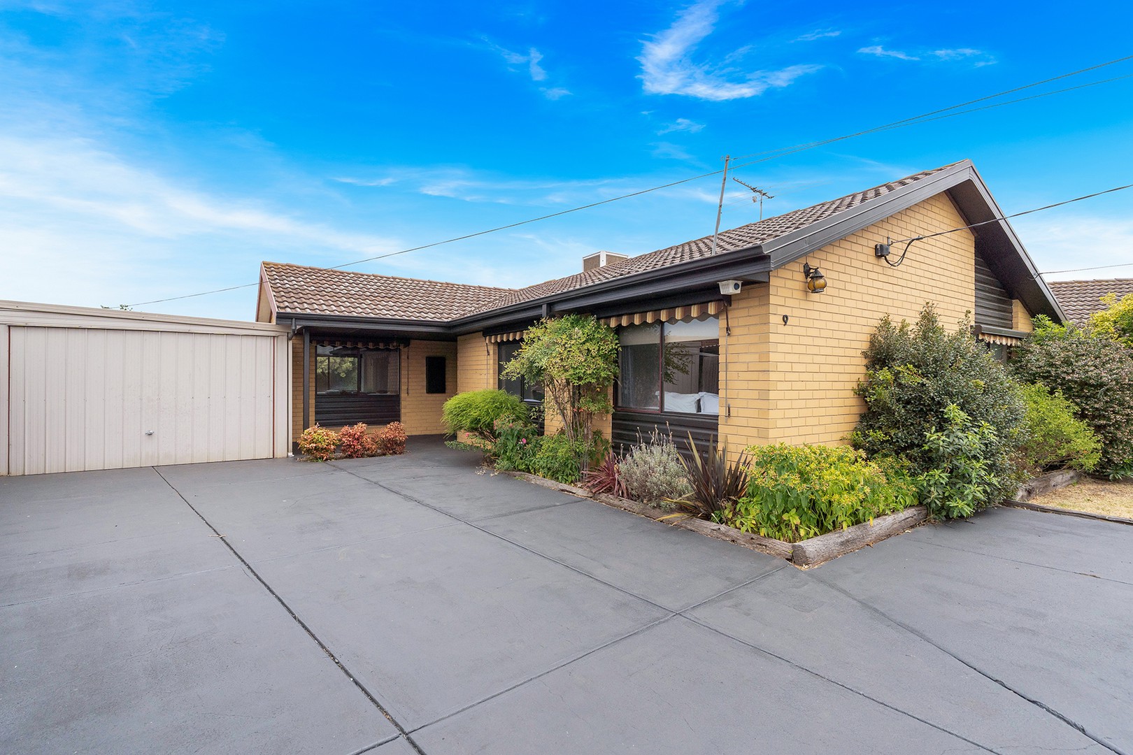 9 Airley Court, Meadow Heights, VIC 3048 - Thumbnail 2 - 22/01/2026