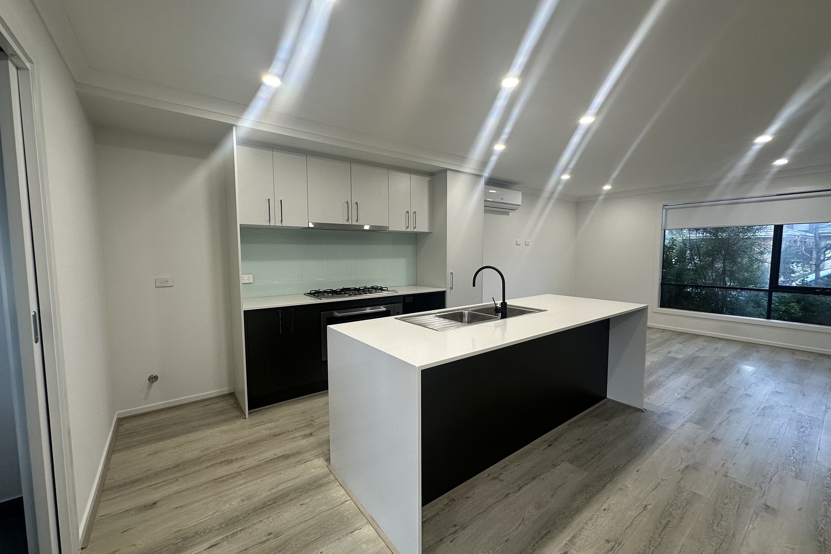 9 Alderley Crescent, Deanside, VIC 3336, Deanside - Thumbnail 2