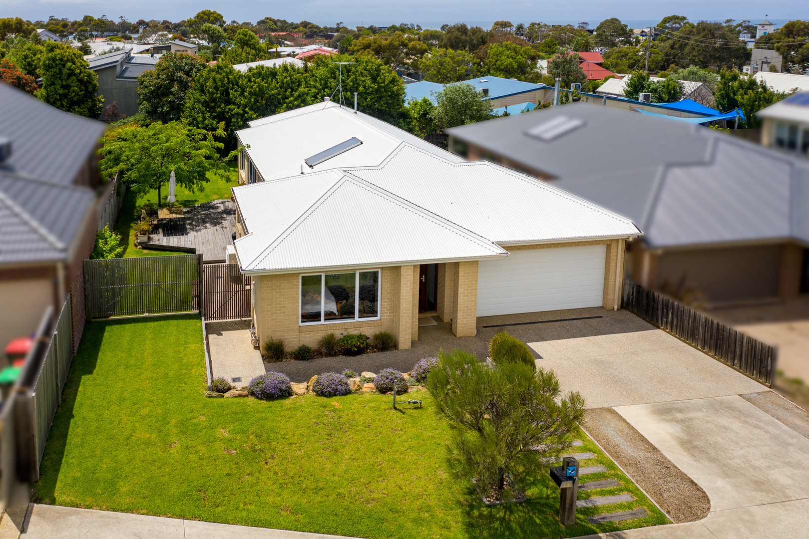 9 Alyxia Court, Torquay, VIC 3228, Torquay - Thumbnail 2