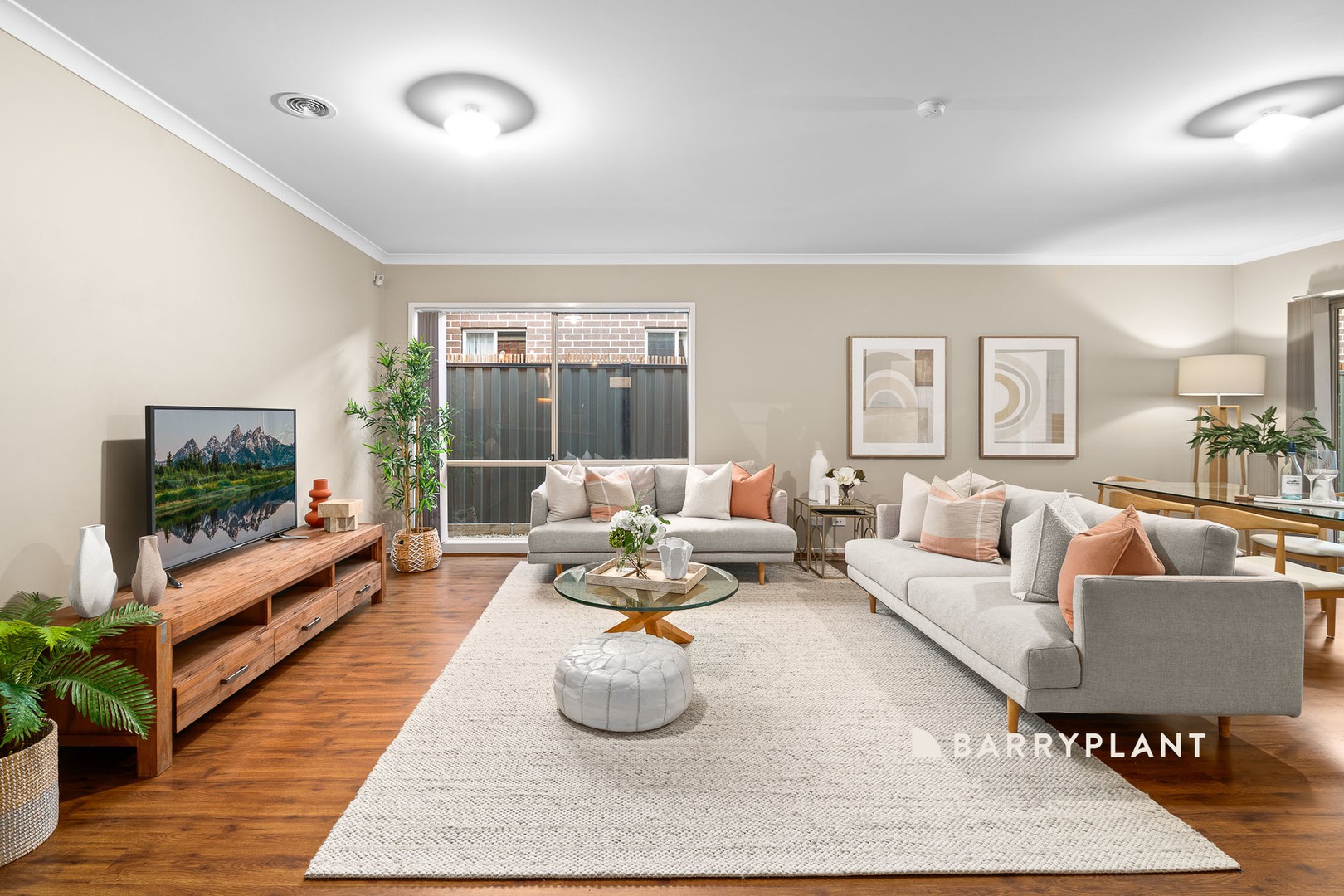 9 Amesbury Way, Clyde North, VIC 3978, Clyde North - Thumbnail 3