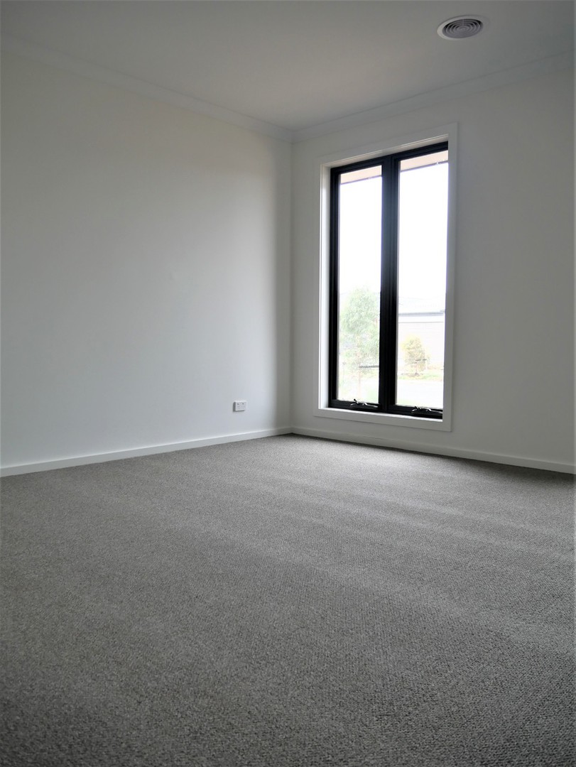 9 Amethyst Road, Cobblebank, VIC 3338 - Thumbnail 1 - 19/11/2021