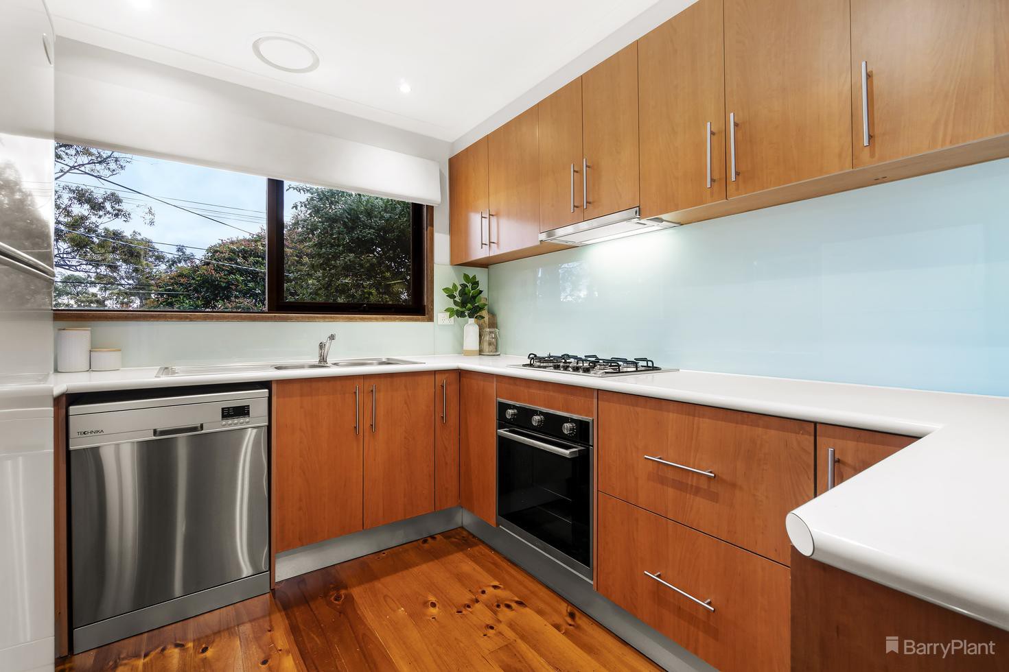 9 Andrews Street, Eltham, VIC 3095, Eltham - Thumbnail 3