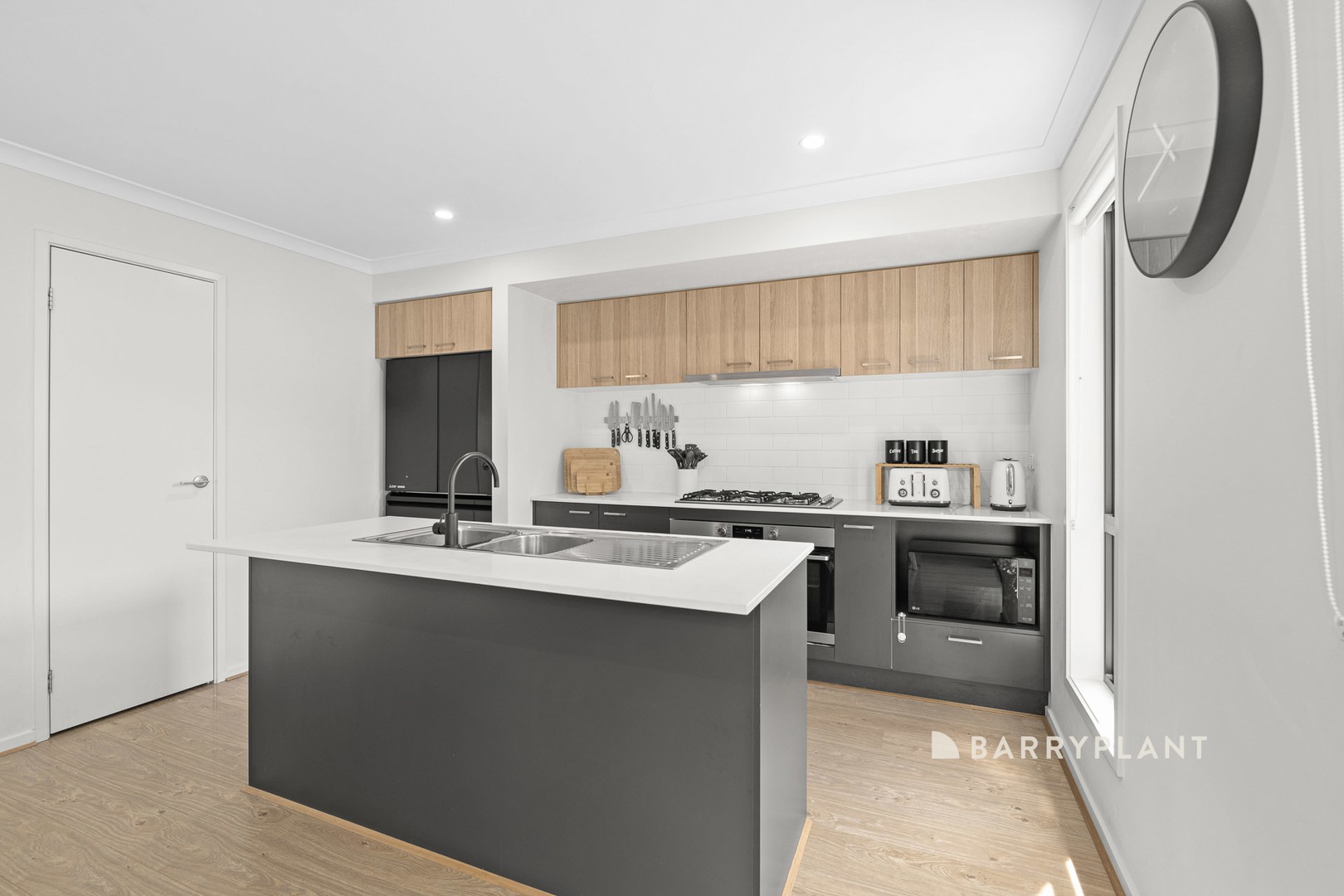 9 Antra Street, Clyde North, VIC 3978, Clyde North - Thumbnail 3
