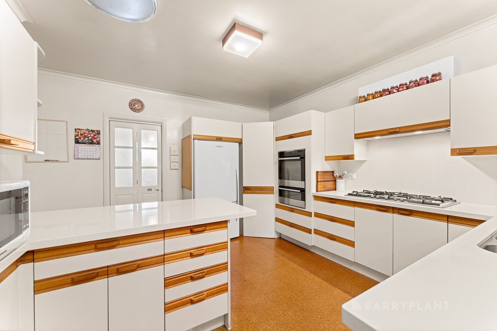9 Arianne Road, Glen Waverley, VIC 3150, Glen Waverley - Thumbnail 4