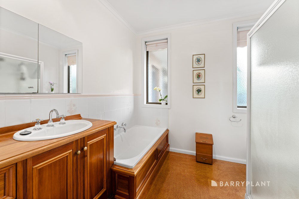 9 Arianne Road, Glen Waverley, VIC 3150, Glen Waverley - Thumbnail 8