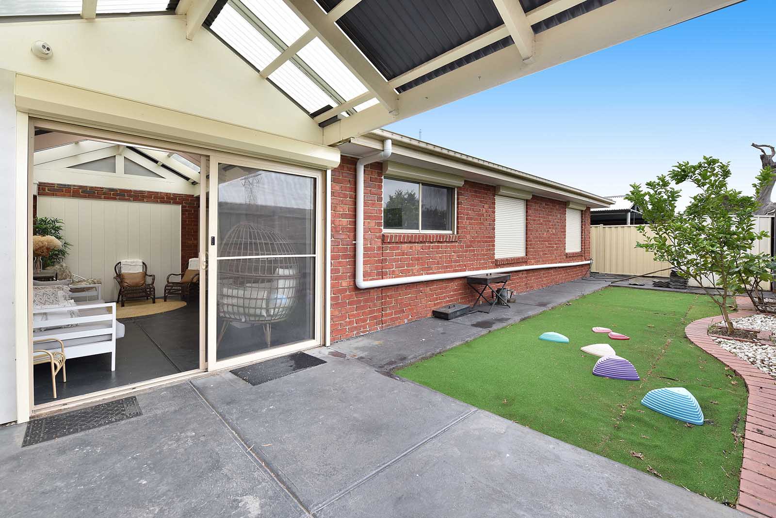 9 Armstrong Ct, Roxburgh Park, VIC 3064, Roxburgh Park - Thumbnail 6