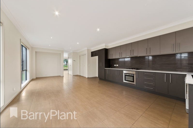 9 Armstrong Walk, Fraser Rise, VIC 3336, Fraser Rise - Thumbnail 3
