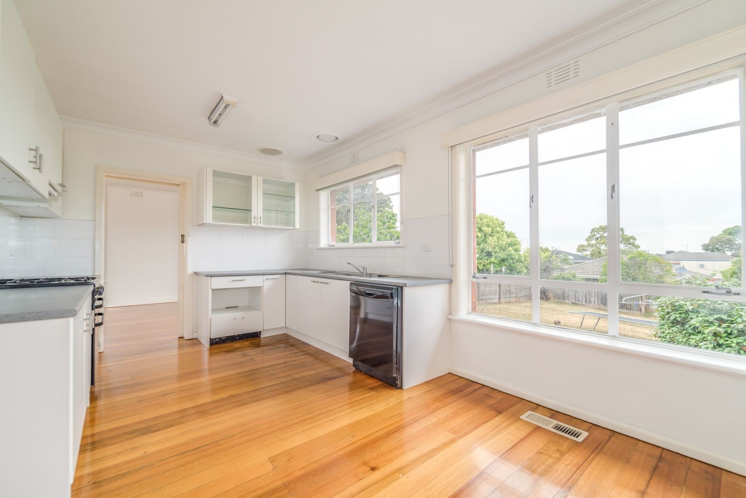 9 Arthur Street, Doncaster, VIC 3108, Doncaster - Thumbnail 4