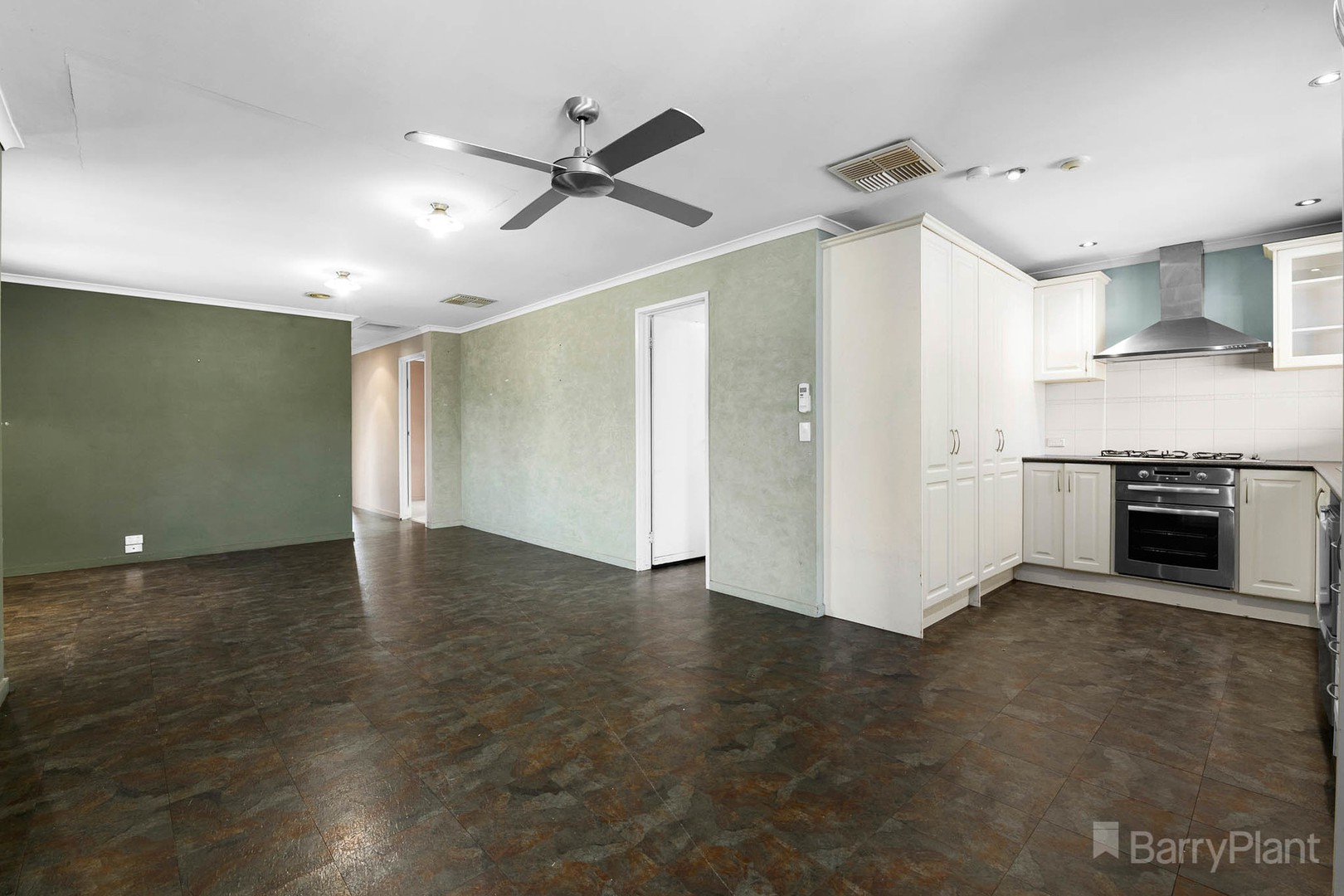 9 Aurea Court, Narre Warren, VIC 3805, Narre Warren - Thumbnail 2