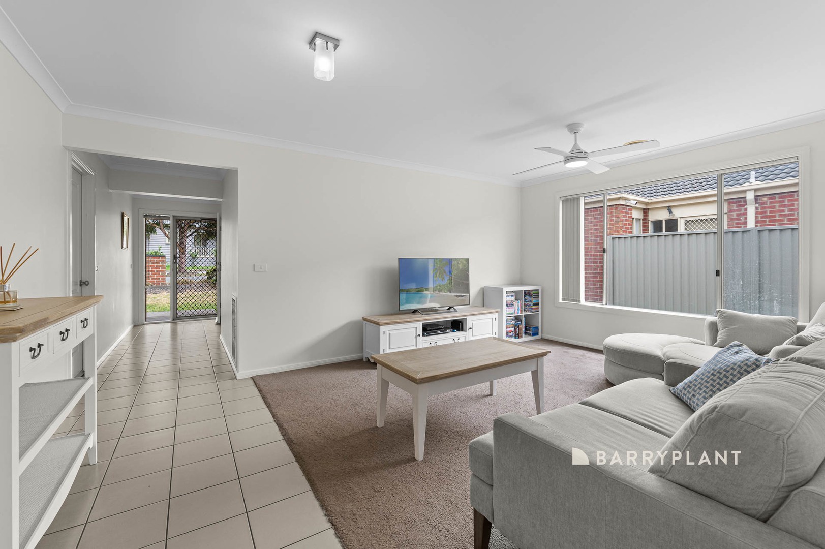 9 Avalon Crescent, Cranbourne East, VIC 3977, Cranbourne East - Thumbnail 3