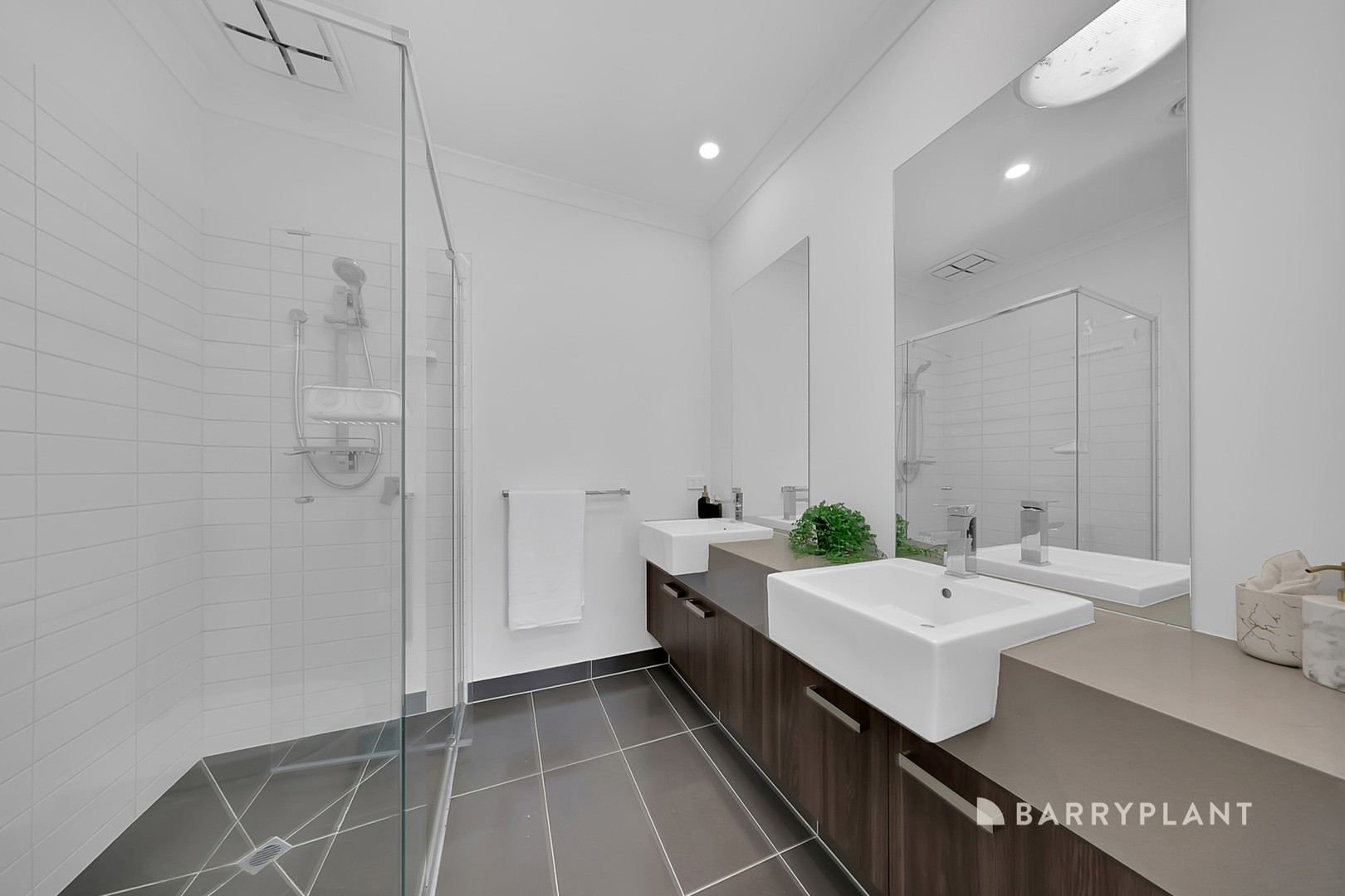 9 Baker Crescent, Heidelberg Heights, VIC 3081, Heidelberg Heights - Thumbnail 7