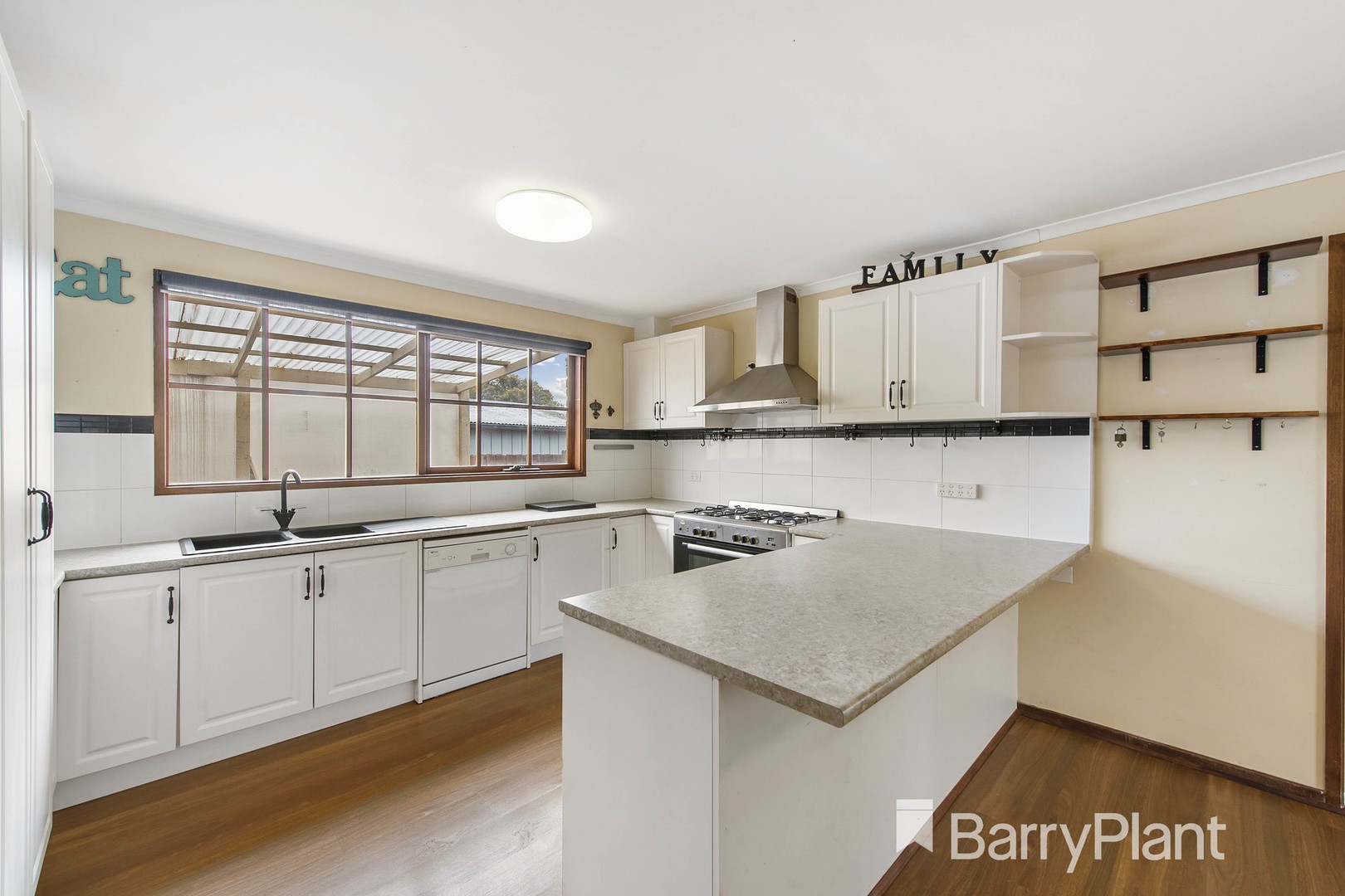 9 Barleycorn Place, Melton West, VIC 3337, Melton West - Thumbnail 5
