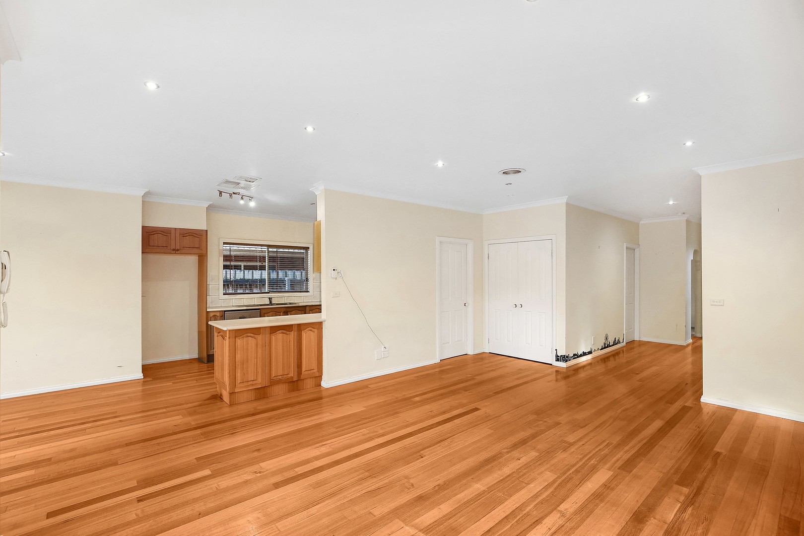 9 Barrimal Way, Bundoora, VIC 3083 - Thumbnail 2 - 01/07/2026