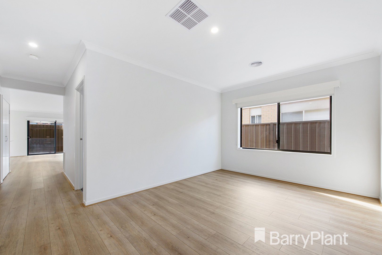 9 Becontree Crescent, Strathtulloh, VIC 3338, Strathtulloh - Thumbnail 5