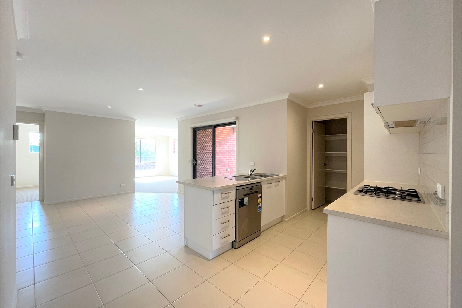 9 Berkley Street, Pakenham, VIC 3810, Pakenham - Thumbnail 3