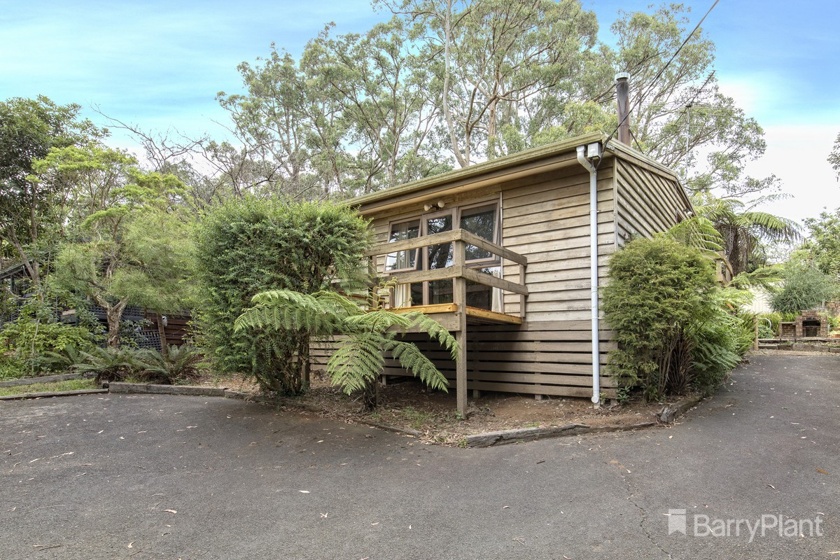 9 Berrys Road, Emerald, VIC 3782, Emerald - Thumbnail 2