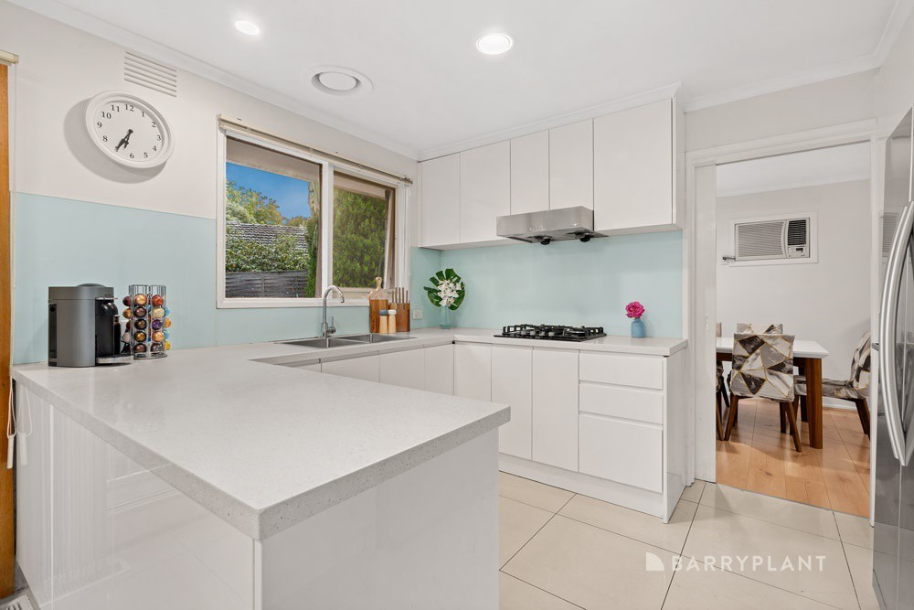 9 Birchfield Crescent, Wantirna, VIC 3152, Wantirna - Thumbnail 3