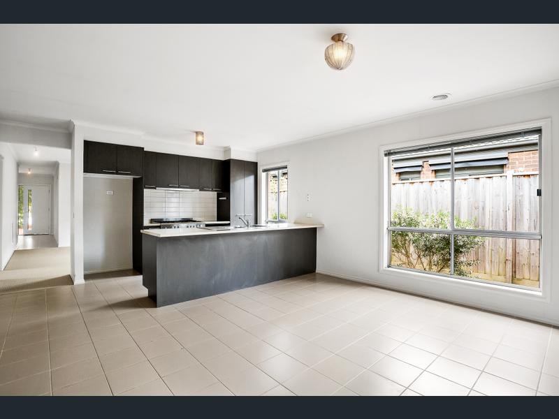 9 Bower Way, Doreen, VIC 3754, Doreen - Thumbnail 2