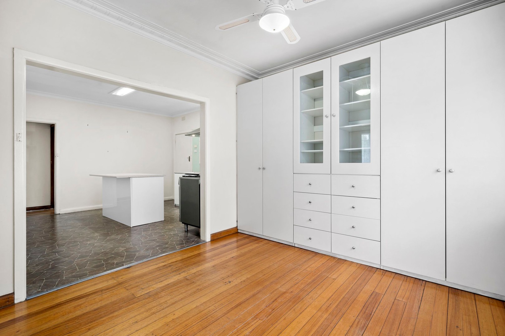 9 Bowes Avenue, Airport West, VIC 3042, Airport West - Thumbnail 5