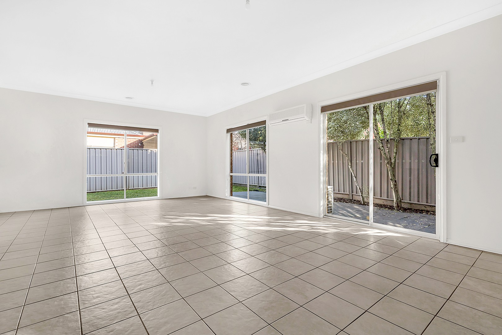 9 Bowman GlenCraigieburn, VIC 3064  - Leased, Craigieburn - Thumbnail 2