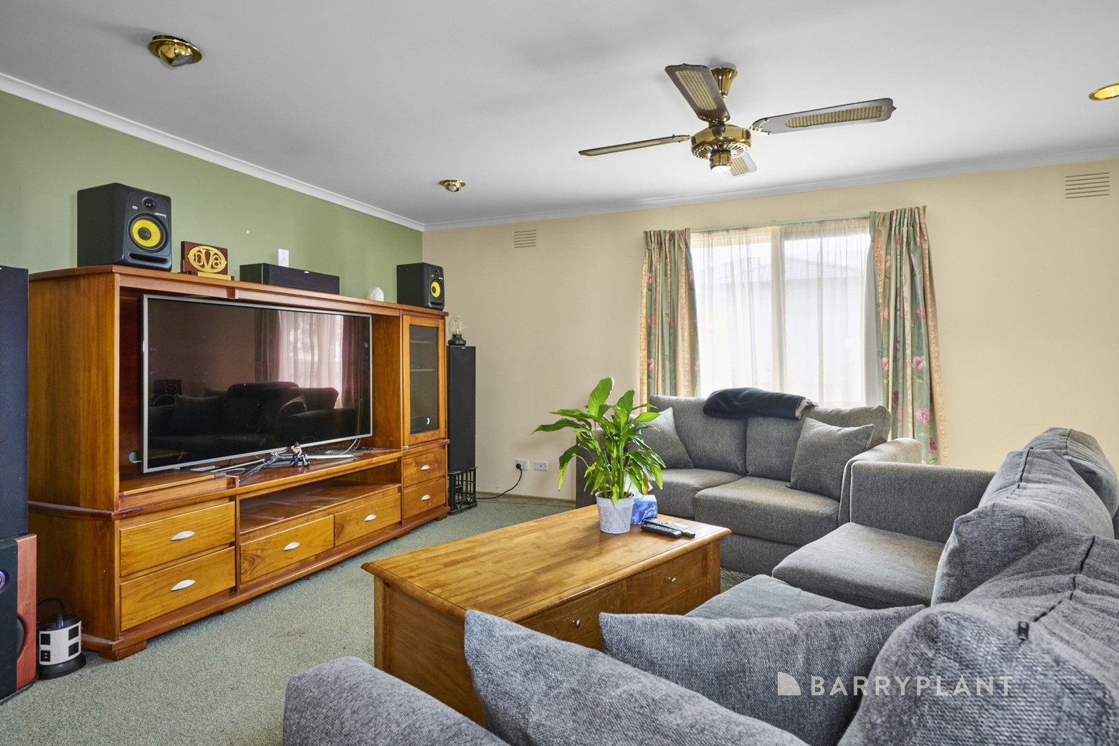 9 Breakaday Pass, Chirnside Park, VIC 3116, Chirnside Park - Thumbnail 2