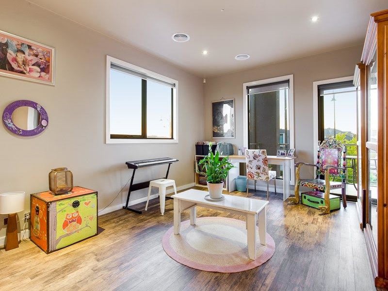 9 Broadway Broadway, Caroline Springs, VIC 3023, Caroline Springs - Thumbnail 4