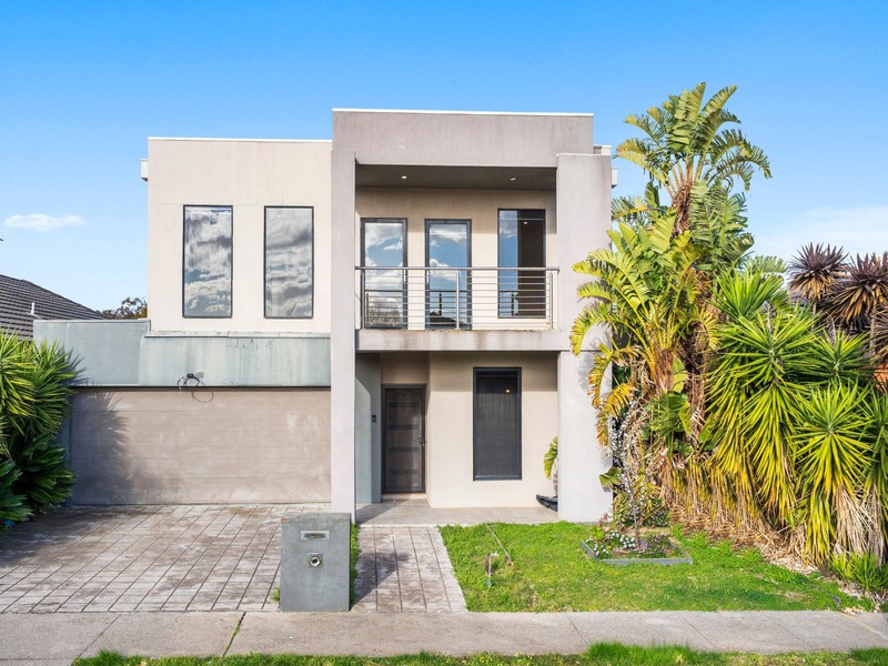 9 Broadway, Caroline Springs, VIC 3023 - Image - 09/09/2025