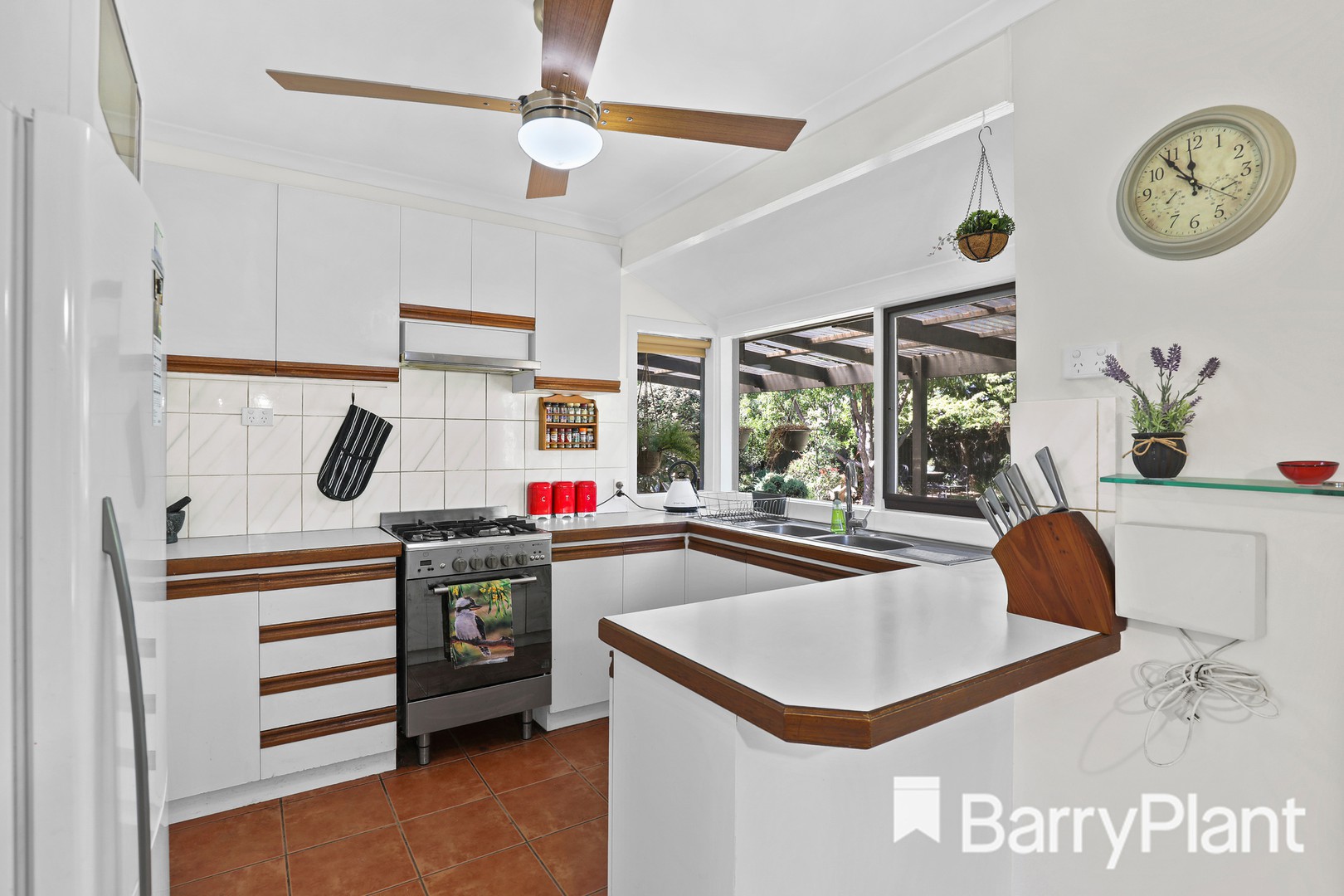 9 Brooklyn Road, Melton South, VIC 3338, Melton South - Thumbnail 2