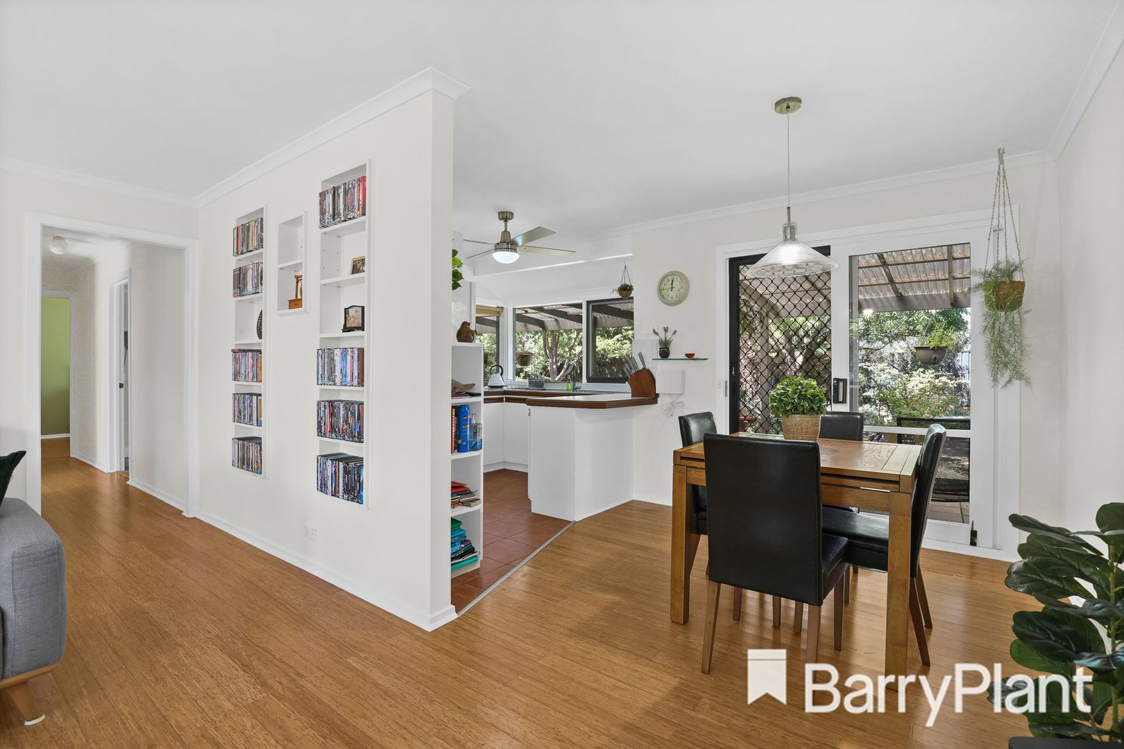 9 Brooklyn Road, Melton South, VIC 3338, Melton South - Thumbnail 3
