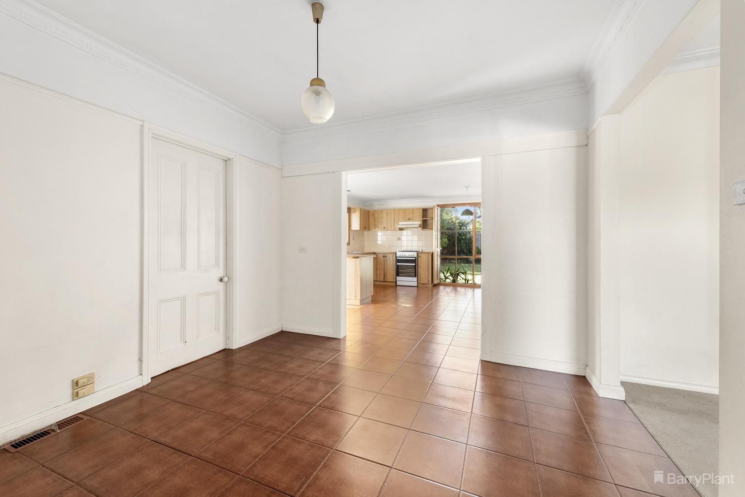 9 Browns Road, Nunawading, VIC 3131, Nunawading - Thumbnail 4