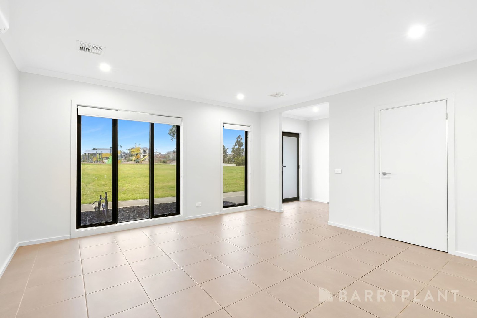 9 Cabin Walk, Tarneit, VIC 3029, Tarneit - Thumbnail 3