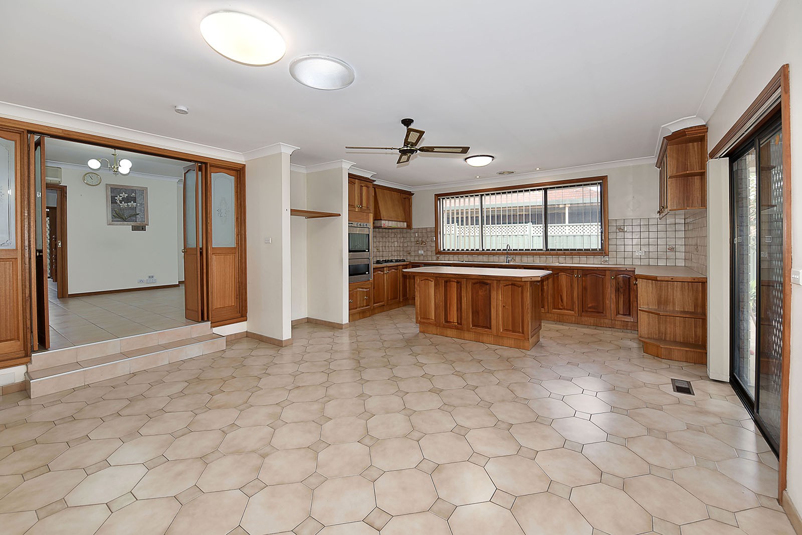 9 Capri Cres, Avondale Heights, VIC 3034, Avondale Heights - Thumbnail 3