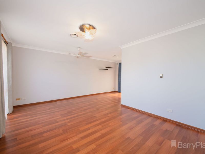 9 Carmen Court, Hampton Park, VIC 3976, Hampton Park - Thumbnail 4