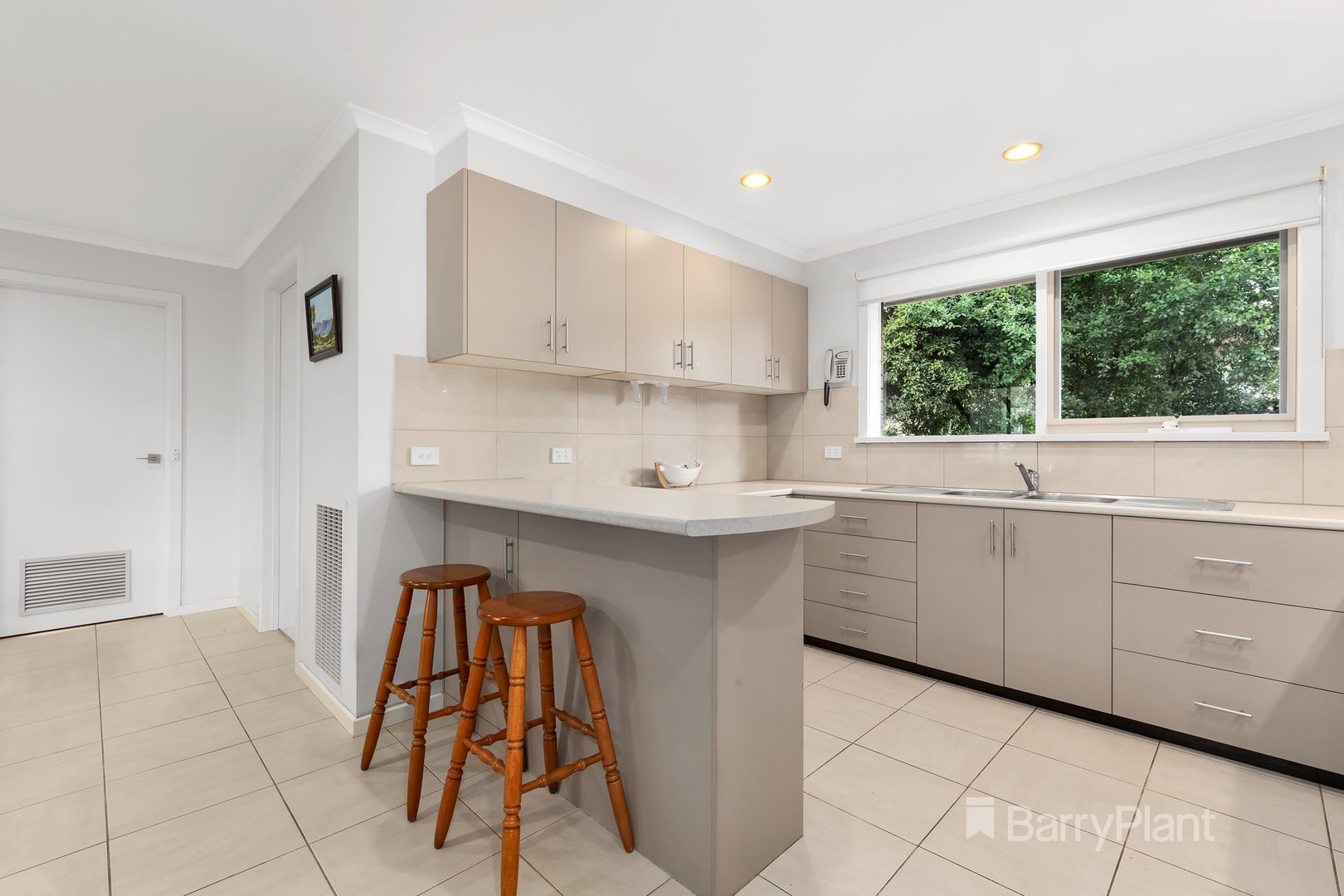 9 Carnaby Place, Wantirna, VIC 3152, Wantirna - Thumbnail 3