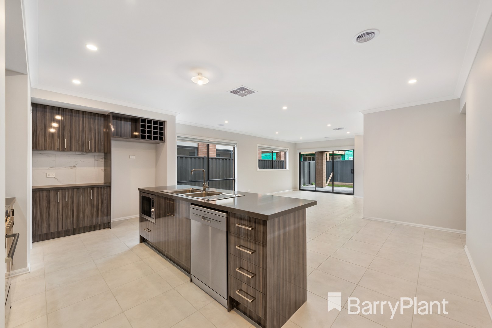 9  Celtic Road, Tarneit, VIC 3029, Tarneit - Thumbnail 2